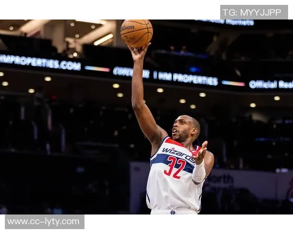 湖人或成罗威最佳选择其防守能力超艾顿且转会成本低